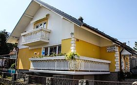 Mekina Guesthouse